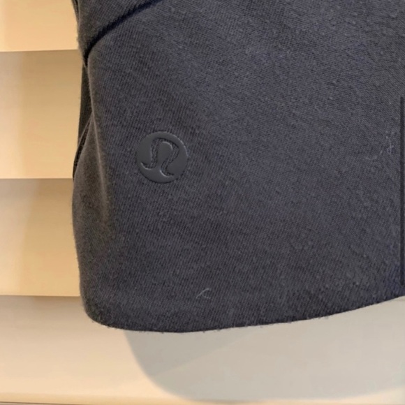 Lululemon shirt! - Picture 3 of 4